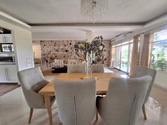 VENTA DE CASA EN LOUIS MARTINZ LAS CUMBRES HQ