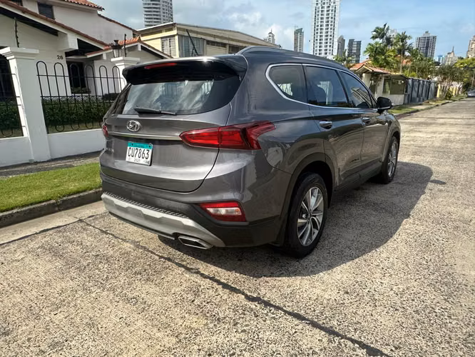 HYUNDAI SANTA FE