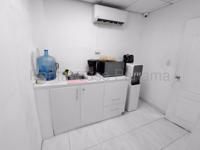 Local Comercial En Alquiler En Juan Diaz KC