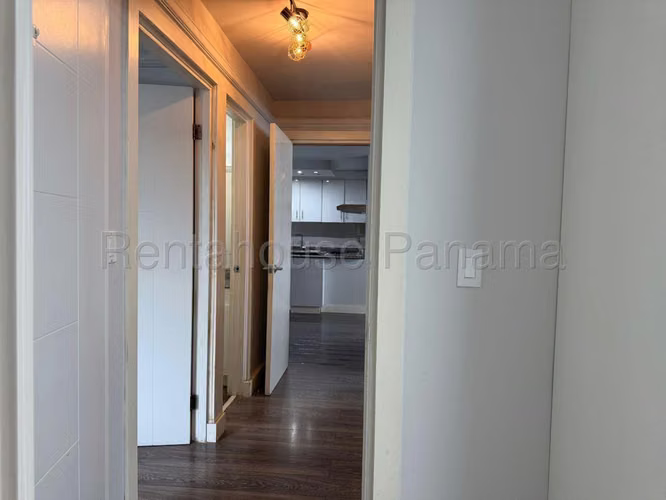 Venta De Apartamento En Condado Del Rey KC