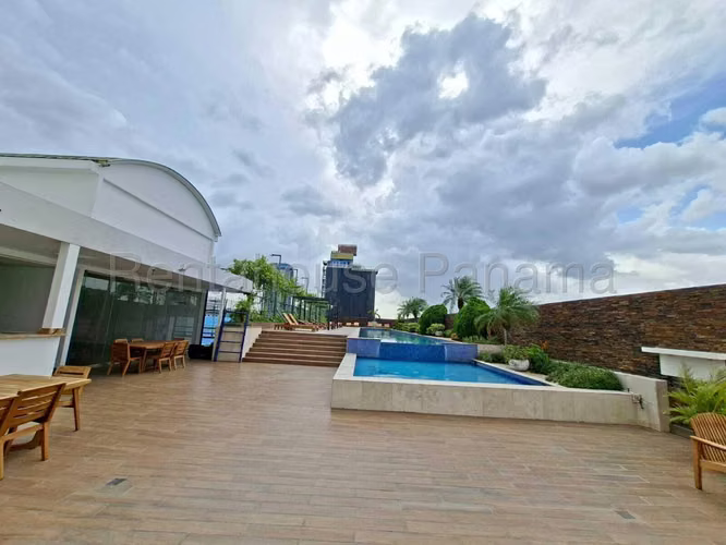 Se Vende Apartamento en Avenida Balboa VLU26-8319