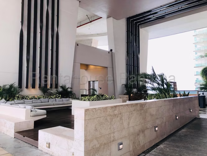Se Vende Apartamento en Punta Pacifica VLU26-8337