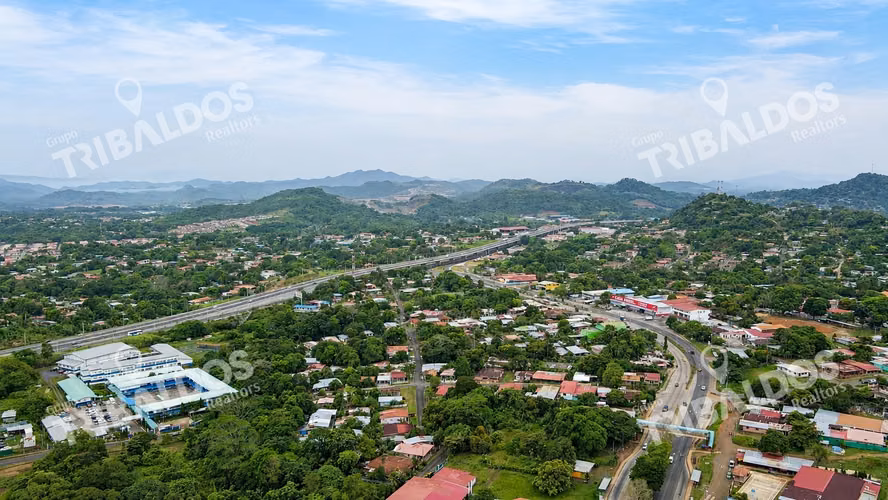 Venta de Terreno Comercial sobre la Vía Interamericana en La Chorrera