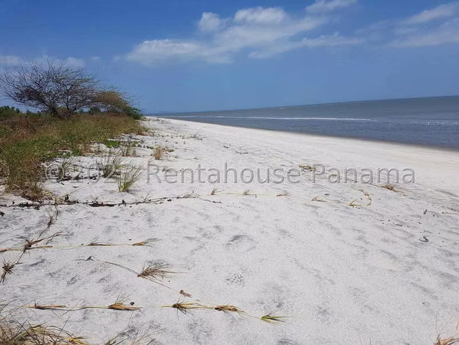 Terreno en venta Punta Chame frente al mar a precio de oportunidad EH