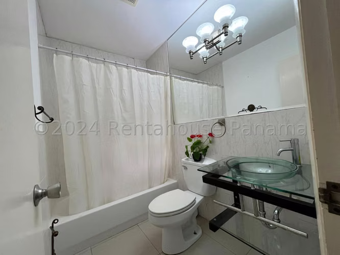 Vendo Casa de 4310 m² en Las Cumbres 26-8942GG
