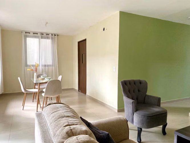 Alquilo casa amueblada en Brisas del Golf
