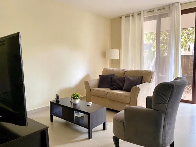 Alquilo casa amueblada en Brisas del Golf