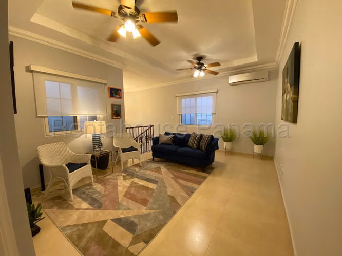 Vendo Casa de 533 m² en Ancón 26-6382GG