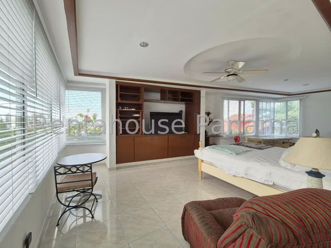 Vendo Casa de 808 m² en Betania 25-3570GG