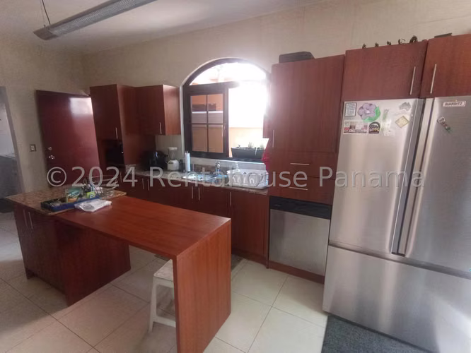 Casa En Venta En Costa Sur KC