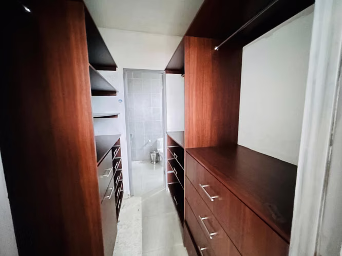 VENDO EXCLUSIVO APARTAMENTO EN SAN FRANCISCO