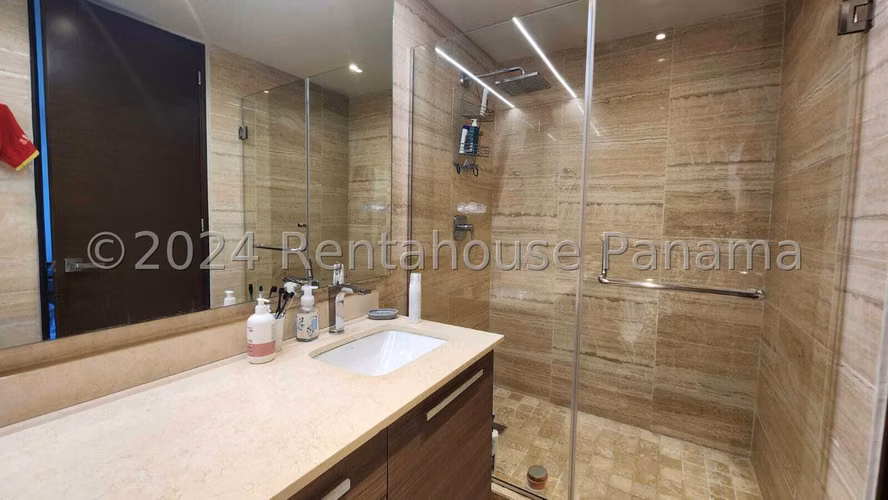 Venta de Apartamento en Costa del Este