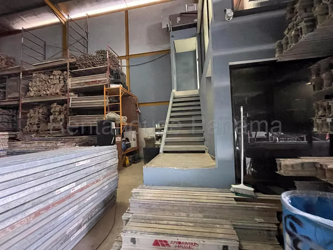 Venta de Comercial en Rio Abajo Galera NS