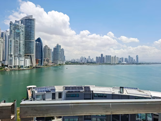 OCEAN REEF Penthouse 256m2 $1,865,000- Club residence