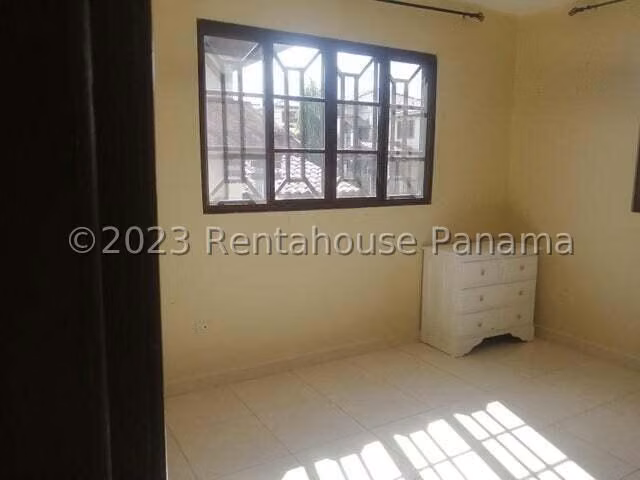 Venta de Casa en Las Cumbres Mirador del Lago 386 Mts PD
