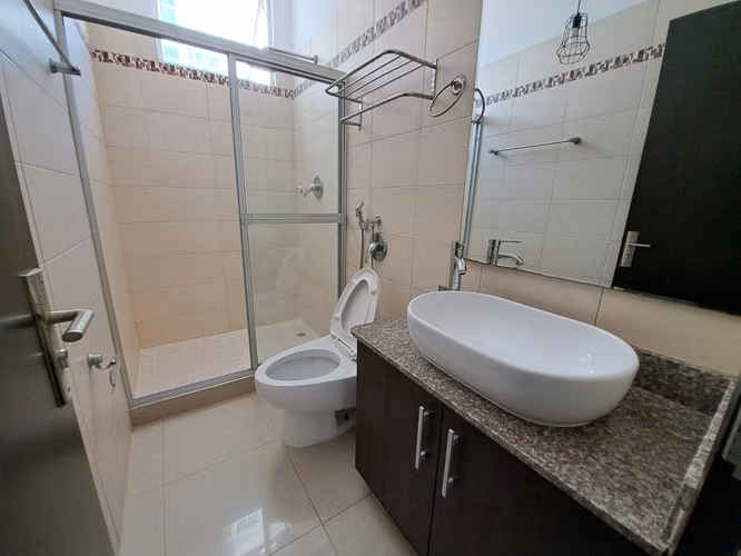Venta de apartamento  cerca del Parque Omar - Imagen 7