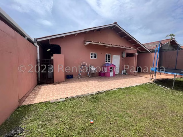 Casa en venta Quintas Reales Villa Zaita ELP 25-1625
