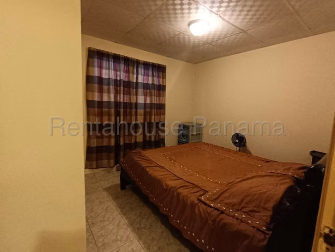 Se Vende Casa en Chitré LA25-4125