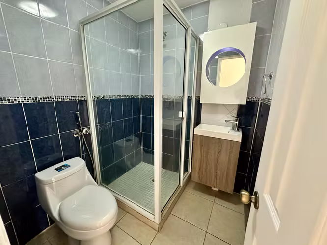 Se vende casa en Condado del Rey, Dorado Lake