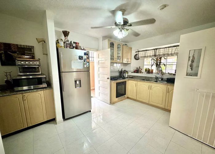Se vende casa en Altos de Panamá, Fuente del Fresno