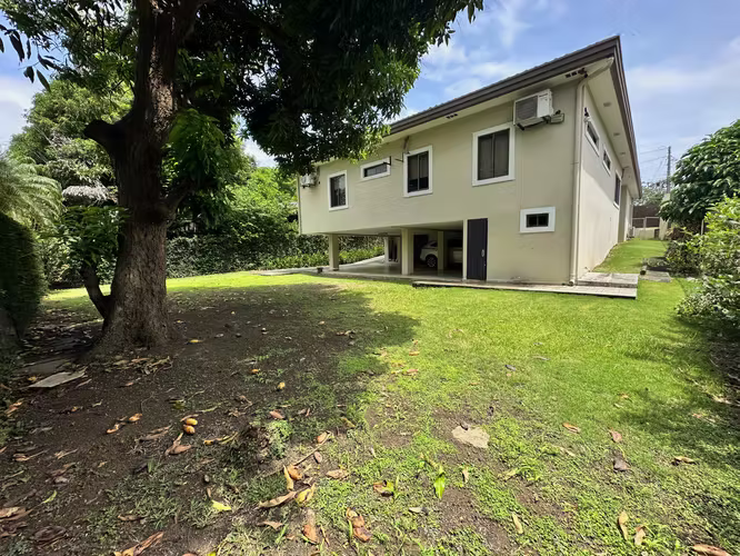 Detached house with patio for sale in El Carmen, Herbruger