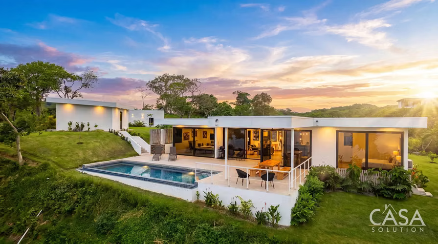 Stunning Beachfront Home with Casita, in Hermosa Bay Boca Chica, Chiriqui