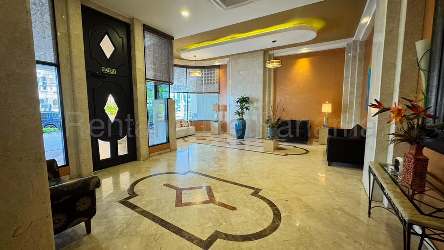 Vendo Apartamento de 173 m² en PH Brisas Obarrio, Obarrio 26-8237GG