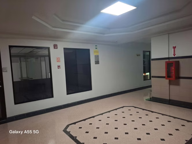 Oficina de 28 m² Lista para Ocupar en Plaza Aventura - Imagen 12