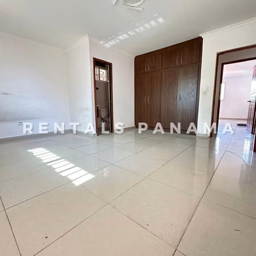 Venta Casa Esquinera en Condado del Rey PH Altos del Country - Imagen 7