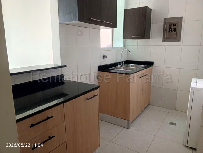 Se Alquila Apartamento en Edison Park VLU26-8384