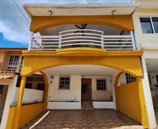 BEAUTIFUL DUPLEX HOUSE FOR SALE PH VILLAS OF THE PEDESTAL ORANGE