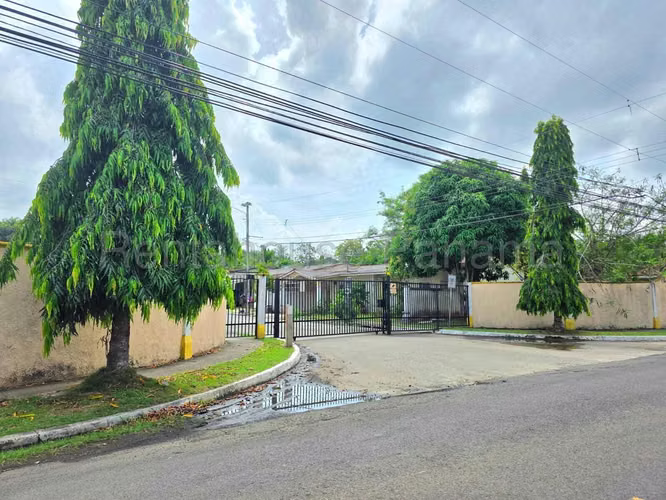 Vendo Casa de 134 m² en Villa Zaita 26-8305GG