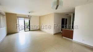 Alquiler de Apartamento con 170m2 en Albrook PH Embassy Village 26-8433SR