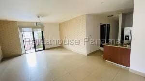 Alquiler de Apartamento con 170m2 en Albrook PH Embassy Village 26-8433SR