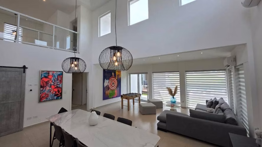 SE VENDE HERMOSA  CASA DE PLAYA EN BIJAO
