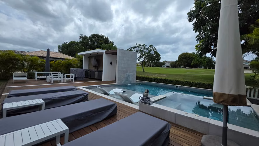 SE VENDE HERMOSA  CASA DE PLAYA EN BIJAO