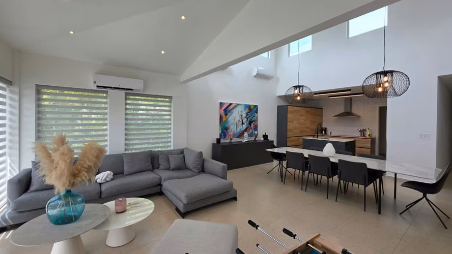 SE VENDE HERMOSA  CASA DE PLAYA EN BIJAO