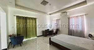Venta de Casa con 390m2 en Altos de Panama PH Horizontes II 26-6655SR