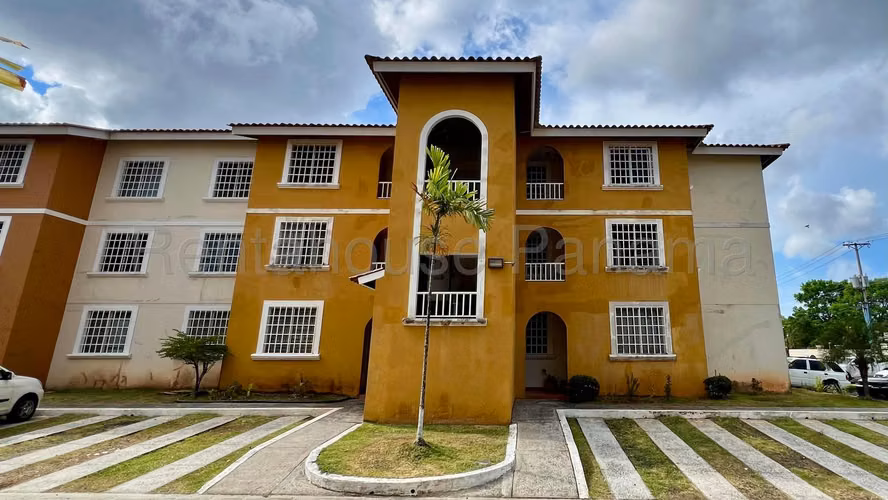 Apartment for Sale in Las Acacias AFC 26-7676