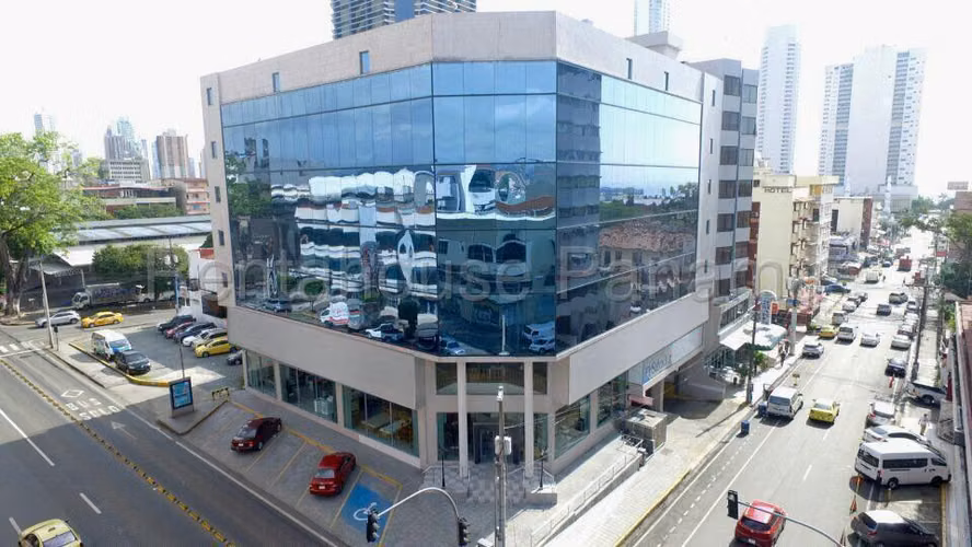 Building for rent in Calidonia AFC 26-235