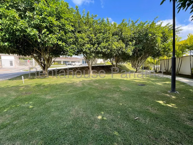 Venta de Casa en Altos de Panama Altos del Parque CCO