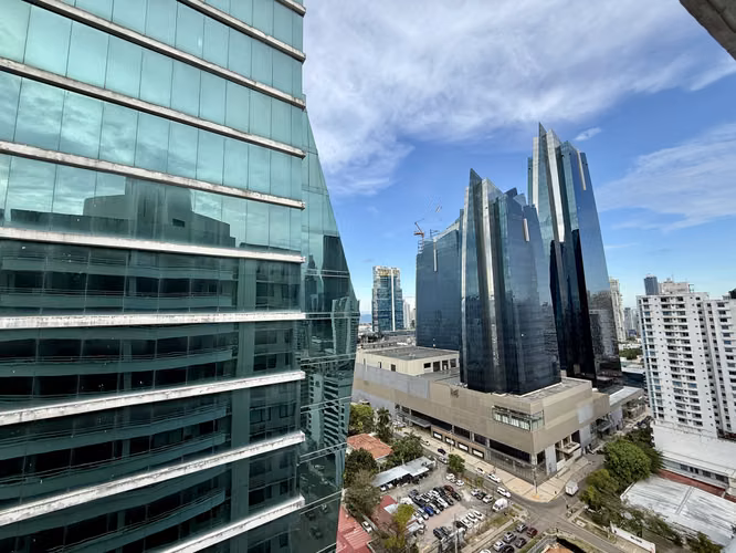 Venta de apartamento en PH Brisas Obarrio