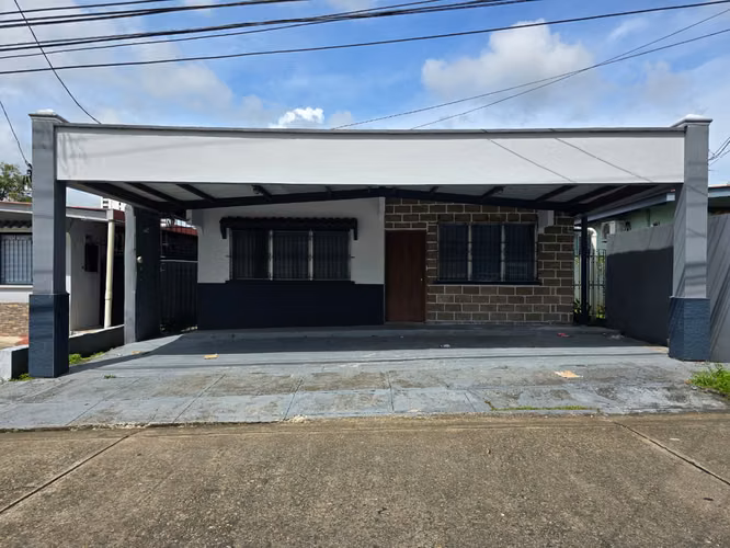 RENTAL HOUSE FOR EMPLOYEES OR OFFICES, THE GOLD