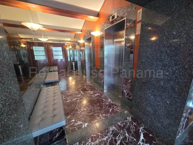 Apartamento Amoblado en  Alquiler en Bayside Tower  Punta Paitilla CIG259739