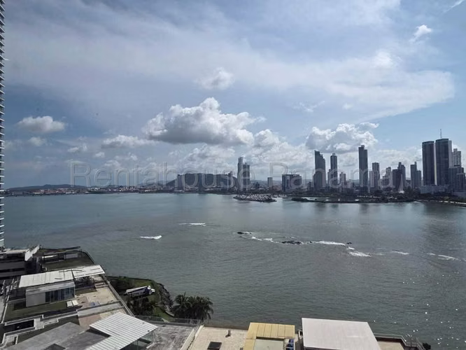 Apartamento Amoblado en  Alquiler en Bayside Tower  Punta Paitilla CIG259739