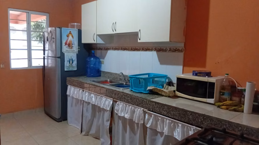 VENTA DE CASA – BARRIADA MIRADOR, LAS TABLAS - Imagen 8