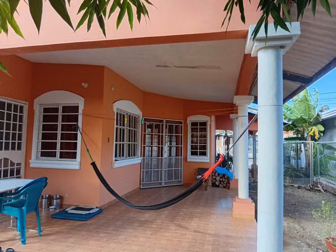 VENTA DE CASA – BARRIADA MIRADOR, LAS TABLAS - Imagen 2
