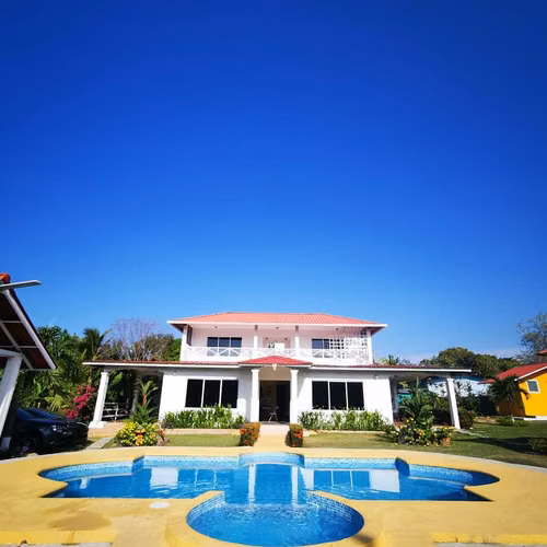 LINDA Y ESPACIOSA CASA DE PLAYA