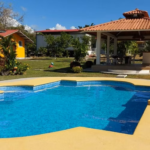 LINDA Y ESPACIOSA CASA DE PLAYA