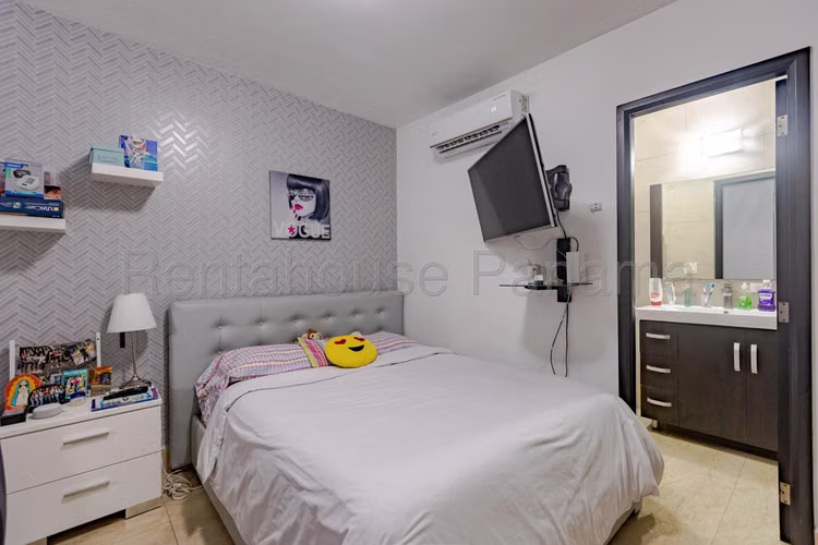 Se Vende Apartamento en San Francisco LA26-4851